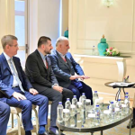 PM Shehbaz invites Turkish firms to expand investment in Pakistan during Istanbul meetings